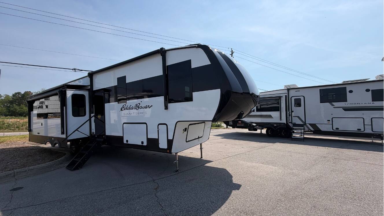 A photo of this 2027 Dutchmen EDDIE BAUER SUMMIT 3511RK