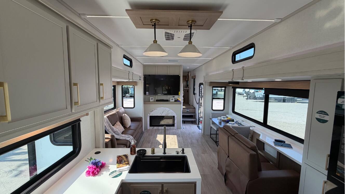 A photo of this 2027 Dutchmen EDDIE BAUER SUMMIT 3511RK