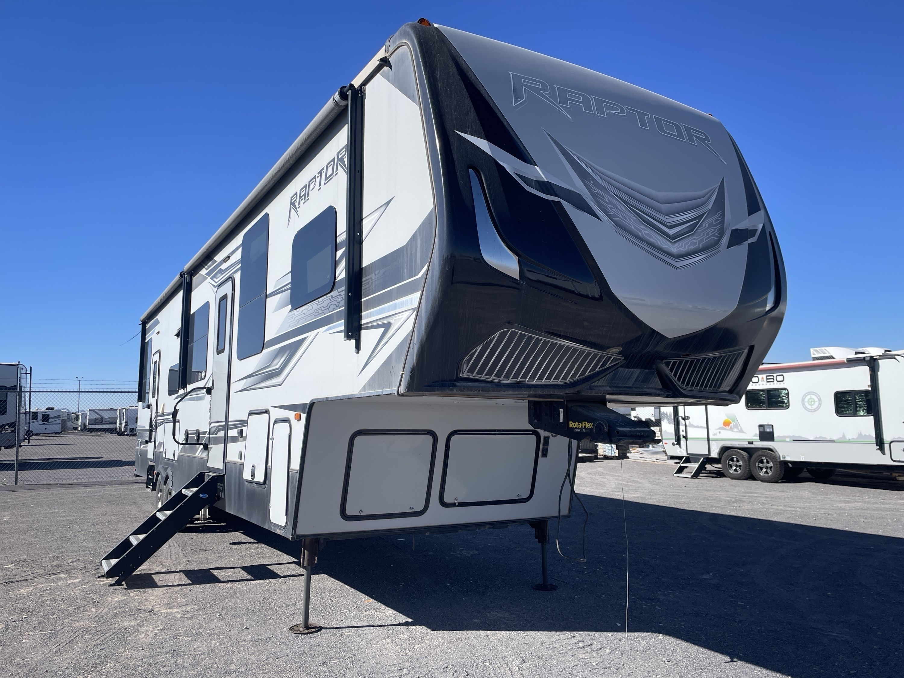 2019 Keystone RAPTOR 351 Fifth Wheel Toy Hauler RV