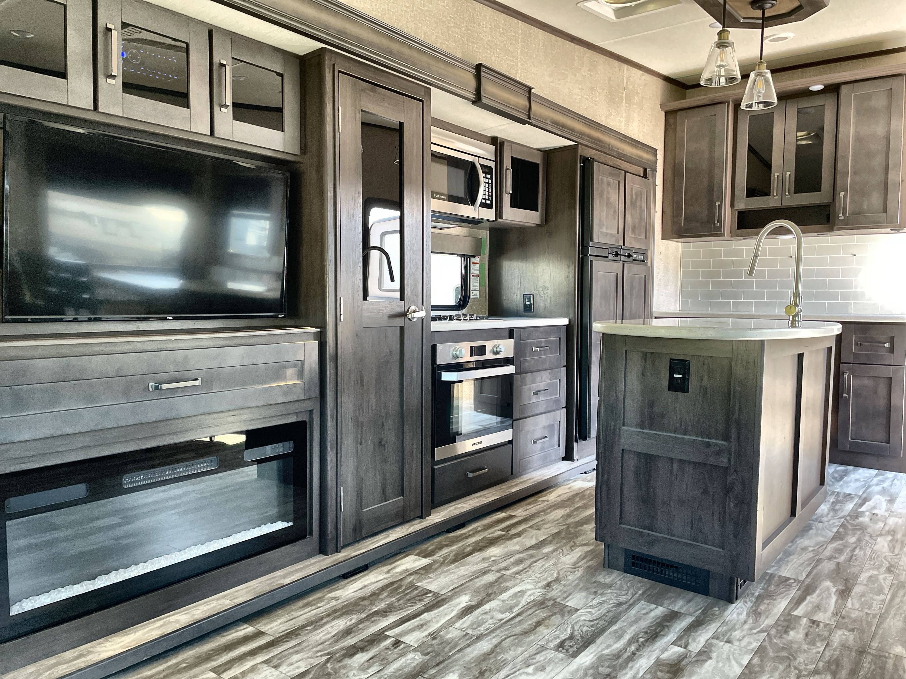 2022 Grand Design REFLECTION 337RLS in hendersonville NC