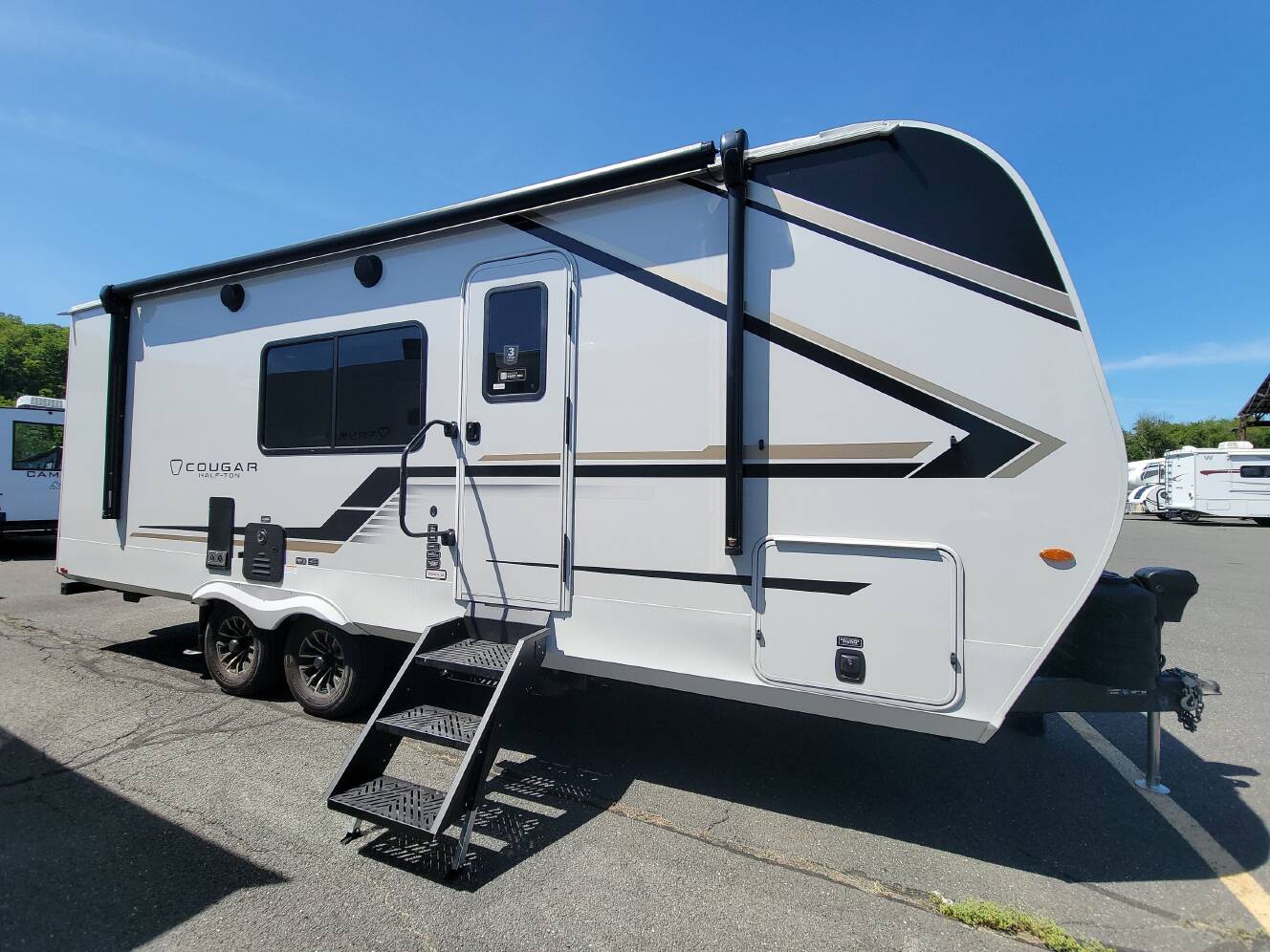 A photo of this 2027 Keystone COUGAR 22MLS