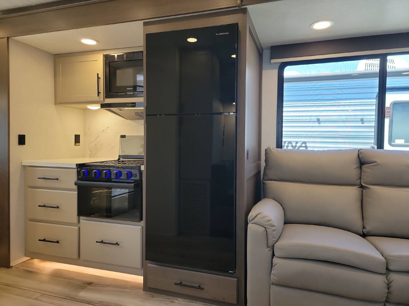 A photo of this 2027 Keystone COUGAR 22MLS