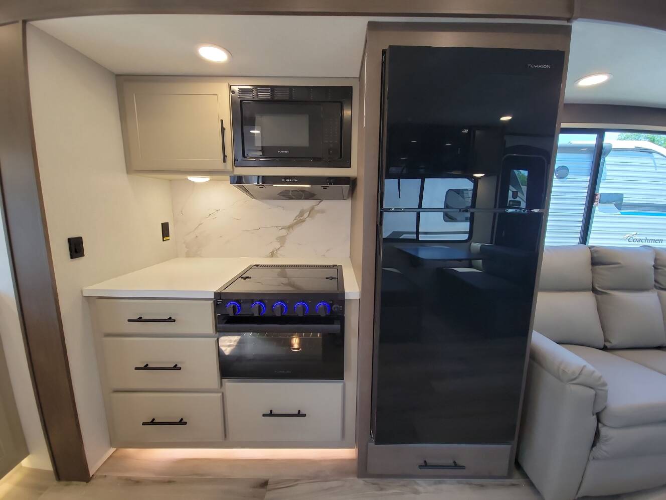 A photo of this 2027 Keystone COUGAR 22MLS