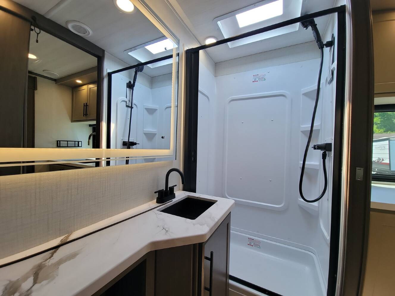 A photo of this 2027 Keystone COUGAR 22MLS