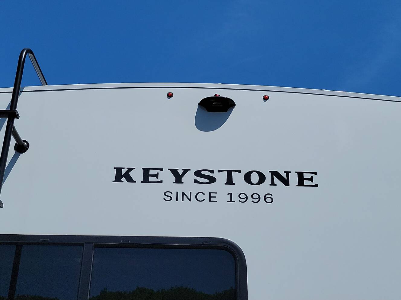 A photo of this 2027 Keystone COUGAR 22MLS