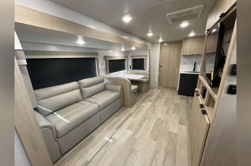 2025 Winnebago MINNIE 2801BHS in menifee CA