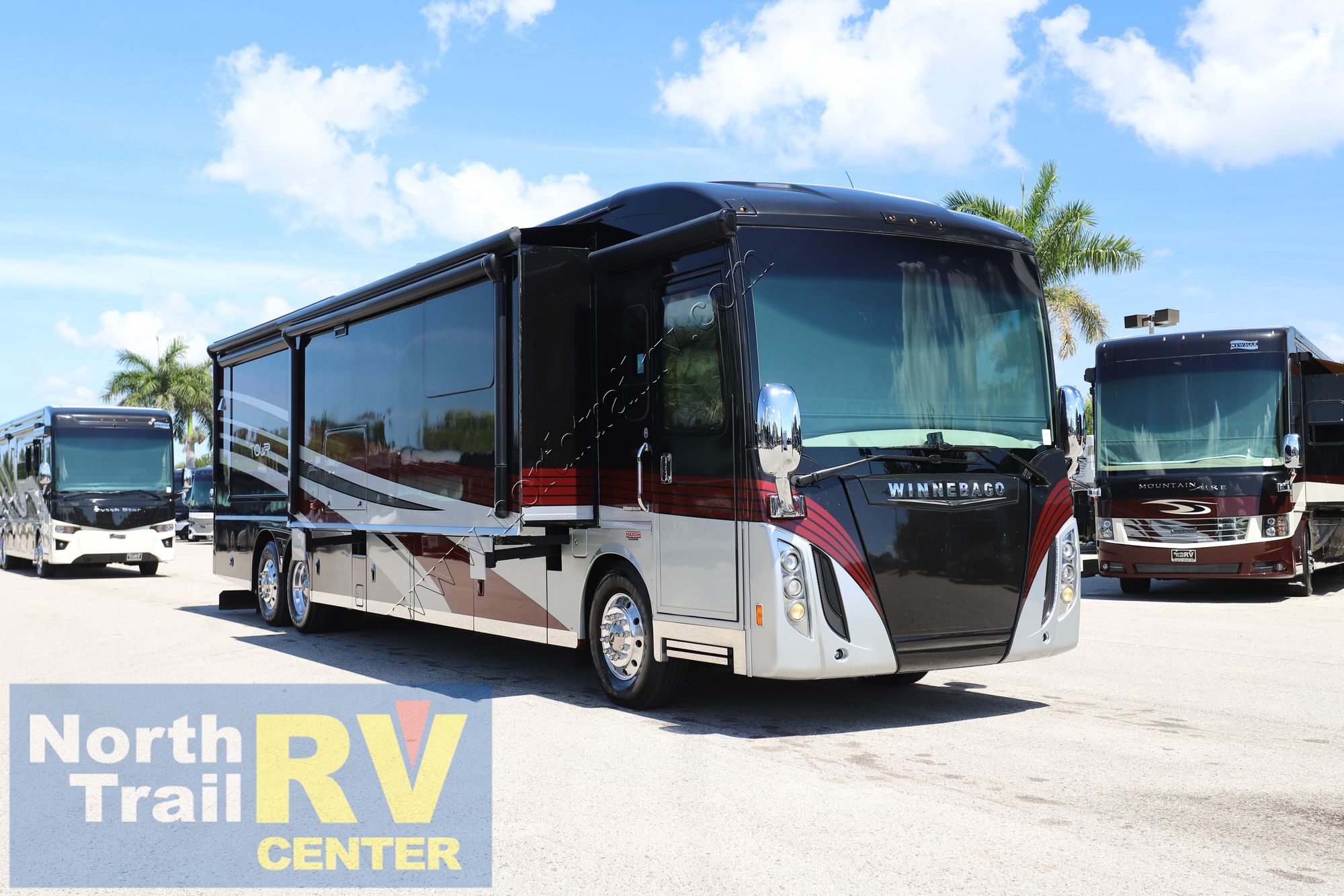 2017 Winnebago Tour 45RD in ft. myers FL