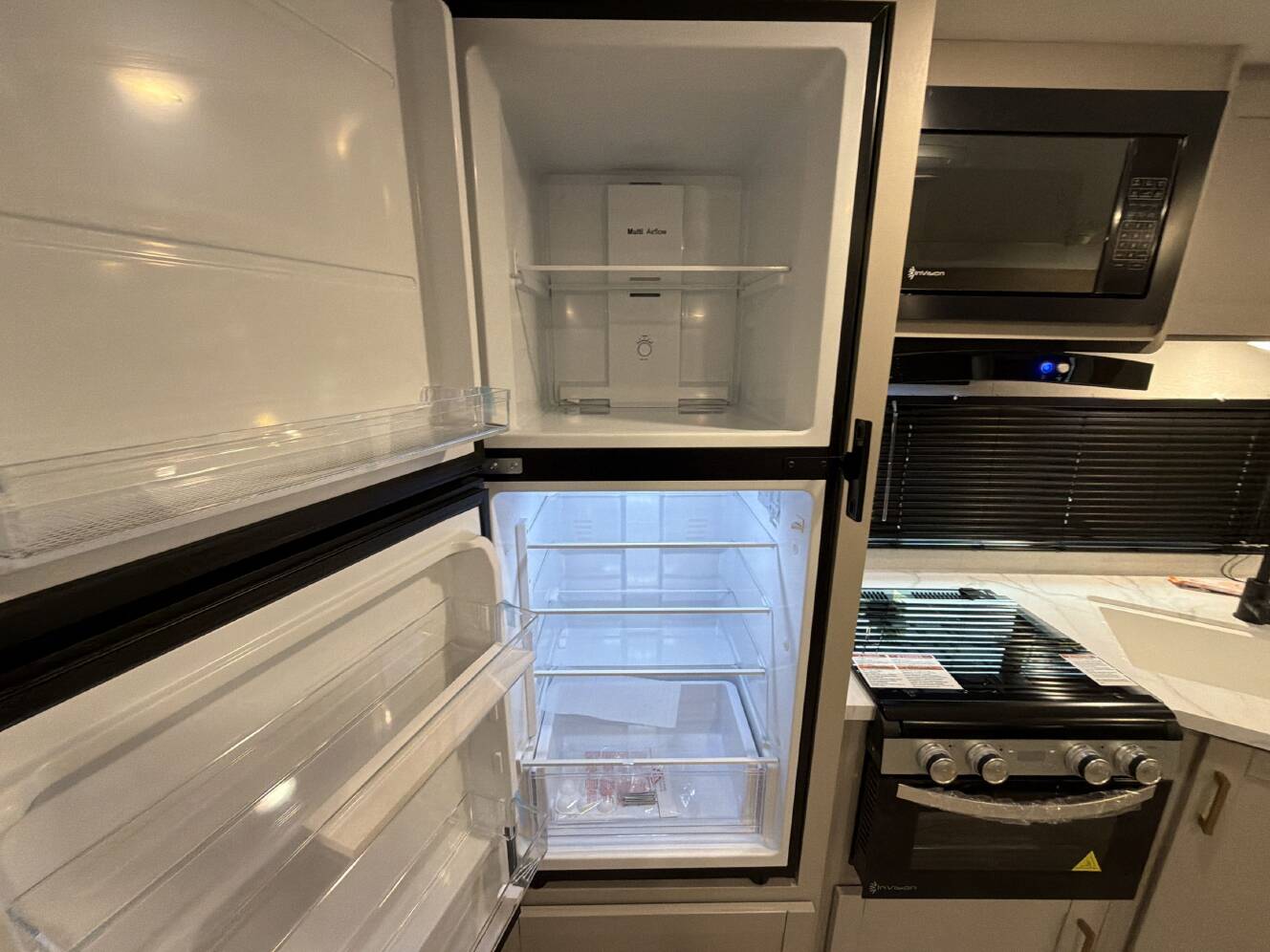 A photo of this 2027 Jayco JAY FLIGHT 263BHSW