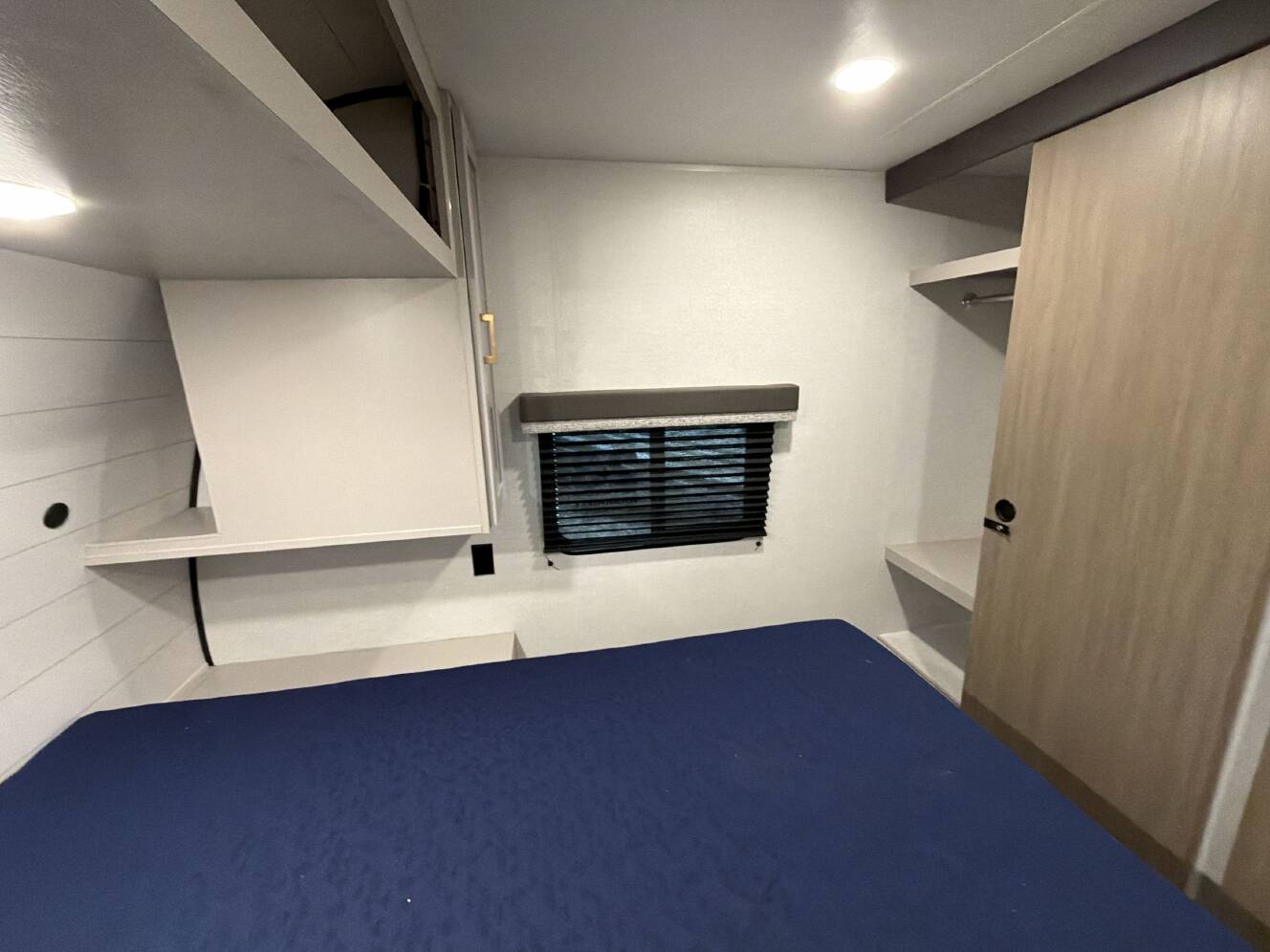 A photo of this 2027 Jayco JAY FLIGHT 263BHSW