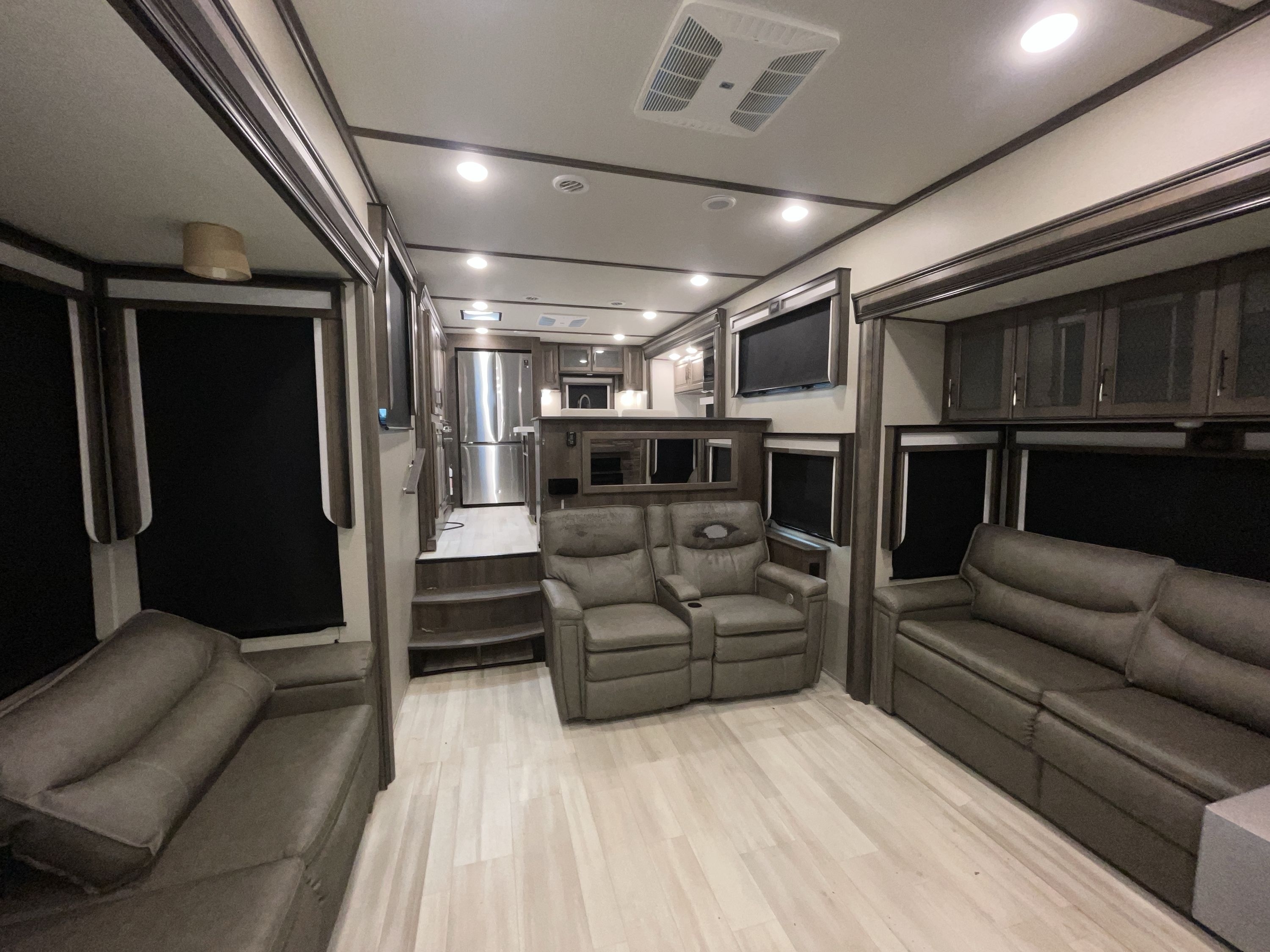 2022 Grand Design SOLITUDE 390RK in akron OH