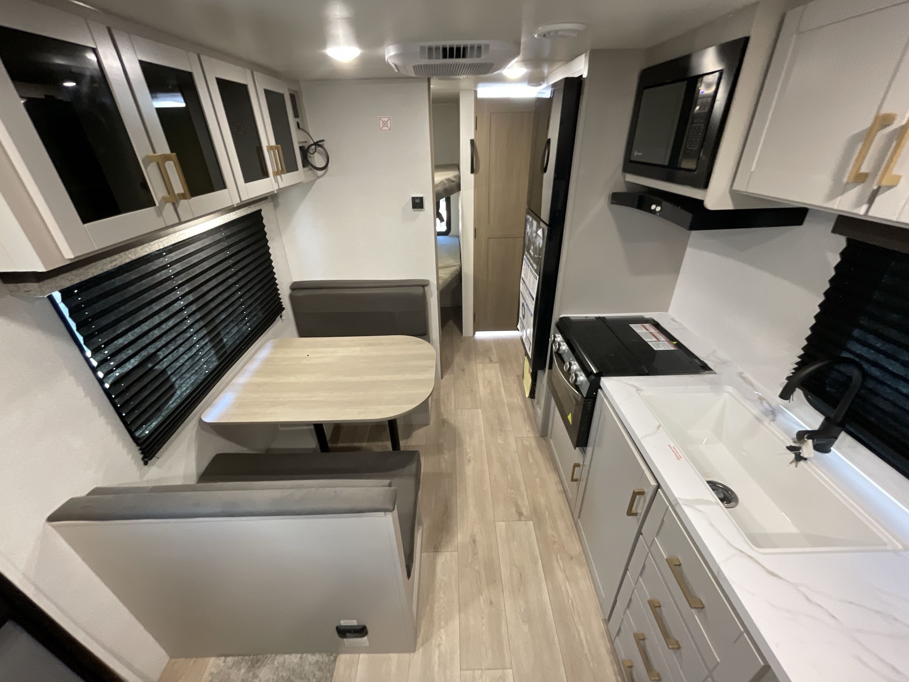 2027 Jayco JAY FLIGHT 211MBW in draper UT
