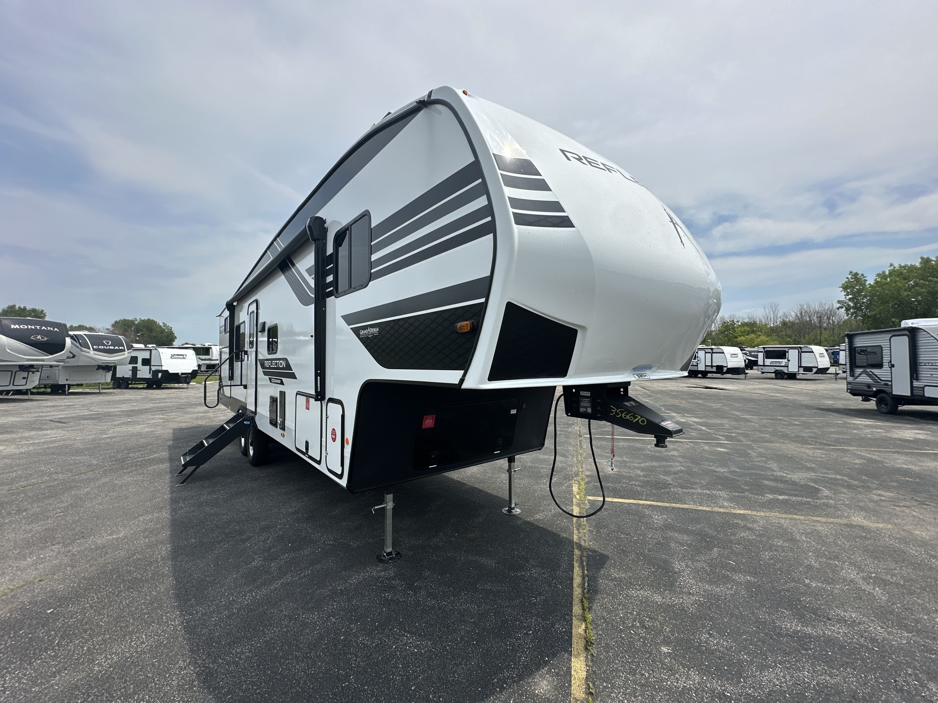 2027 Grand Design REFLECTION 100 SERIES 32BH in green bay WI