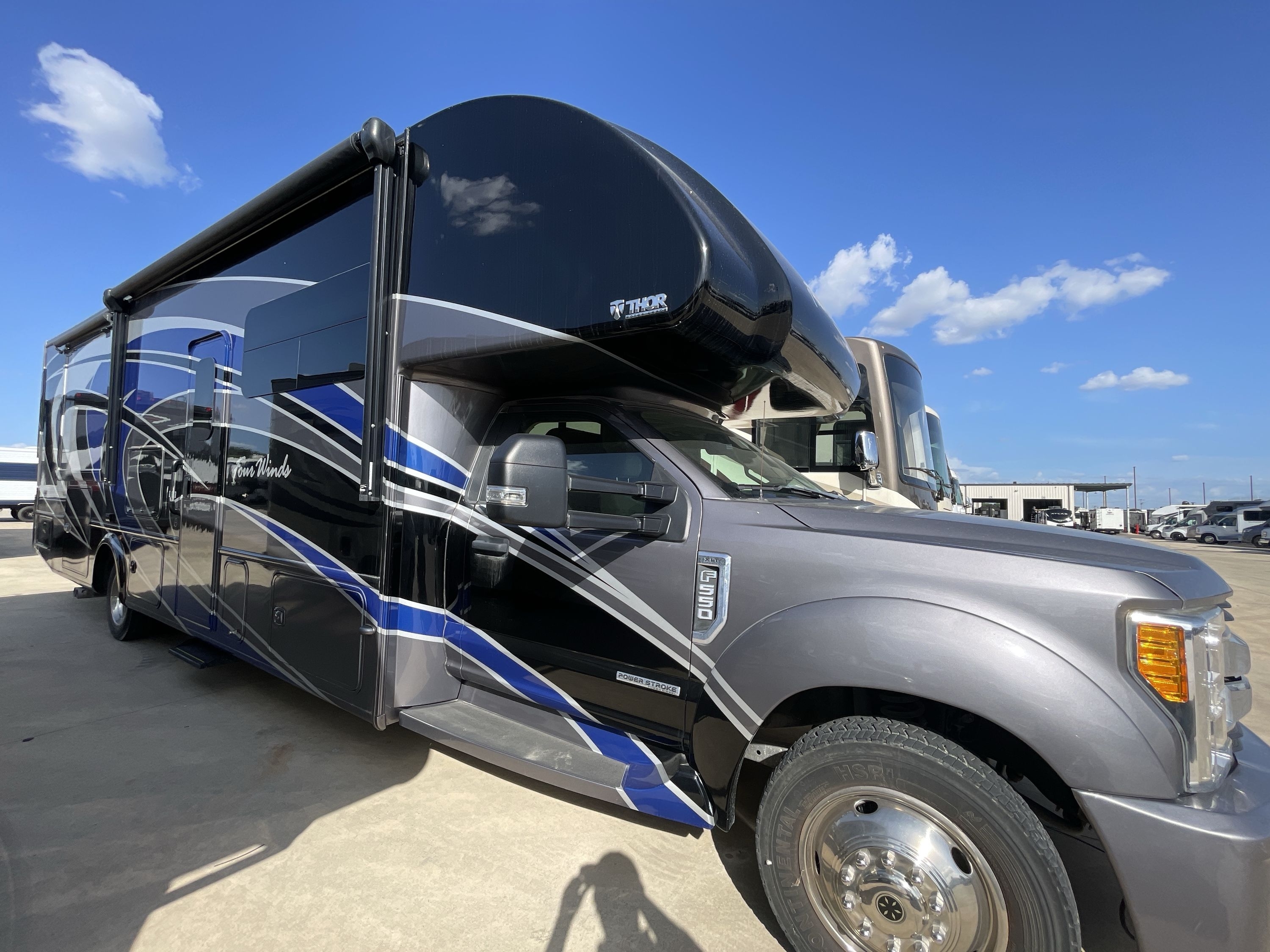 2018 Thor FOUR WINDS 35SF in new braunfels TX