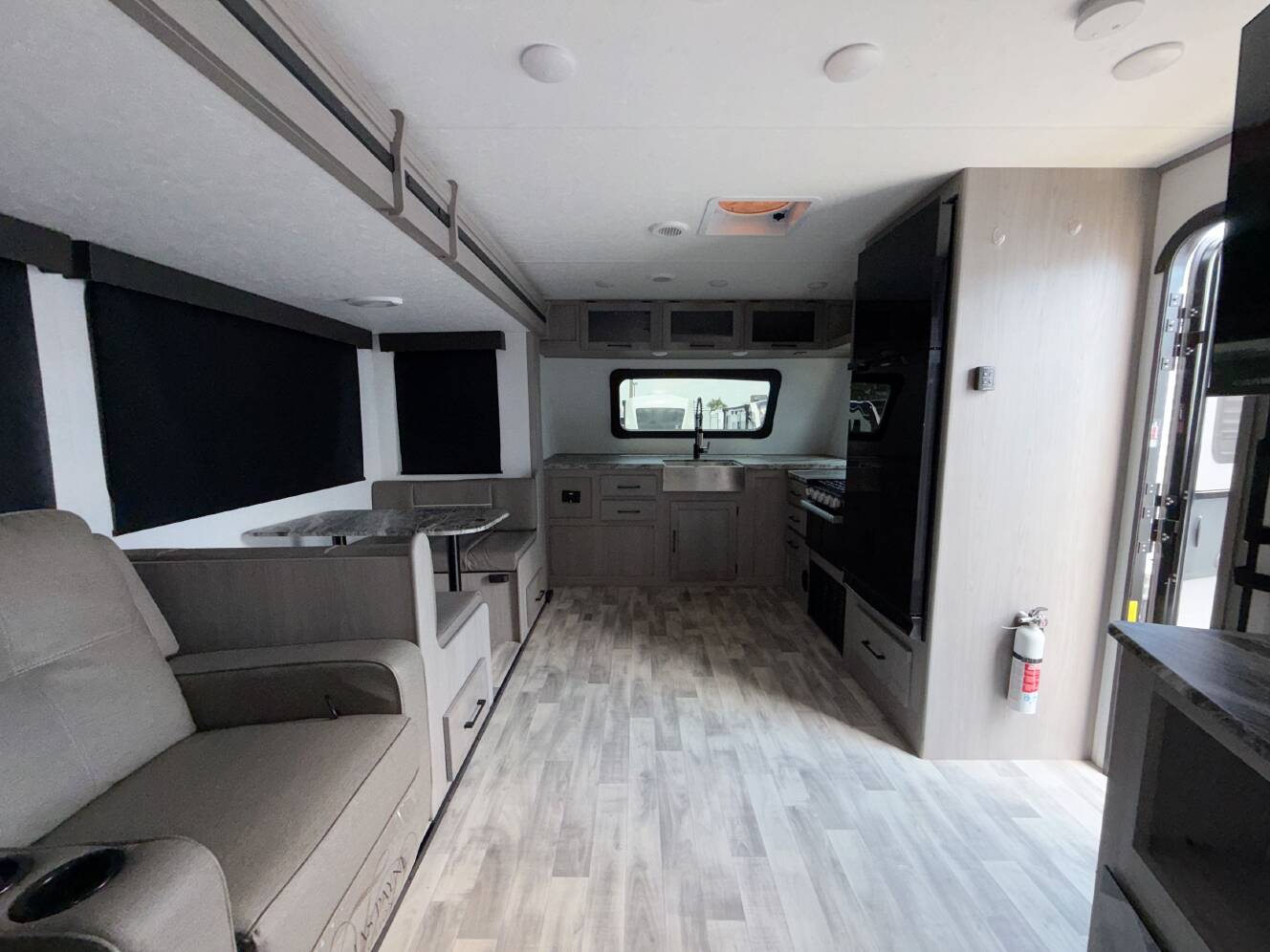 A photo of this 2024 Dutchmen KODIAK ULTIMATE 2921FKDS