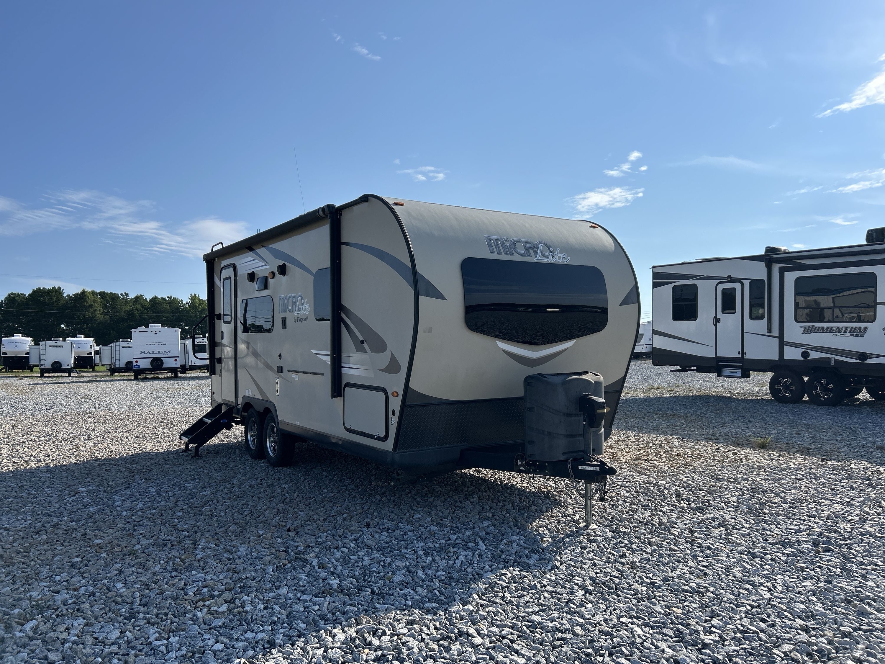 2019 Forest River FLAGSTAFF MICRO LITE 21FBRS RV