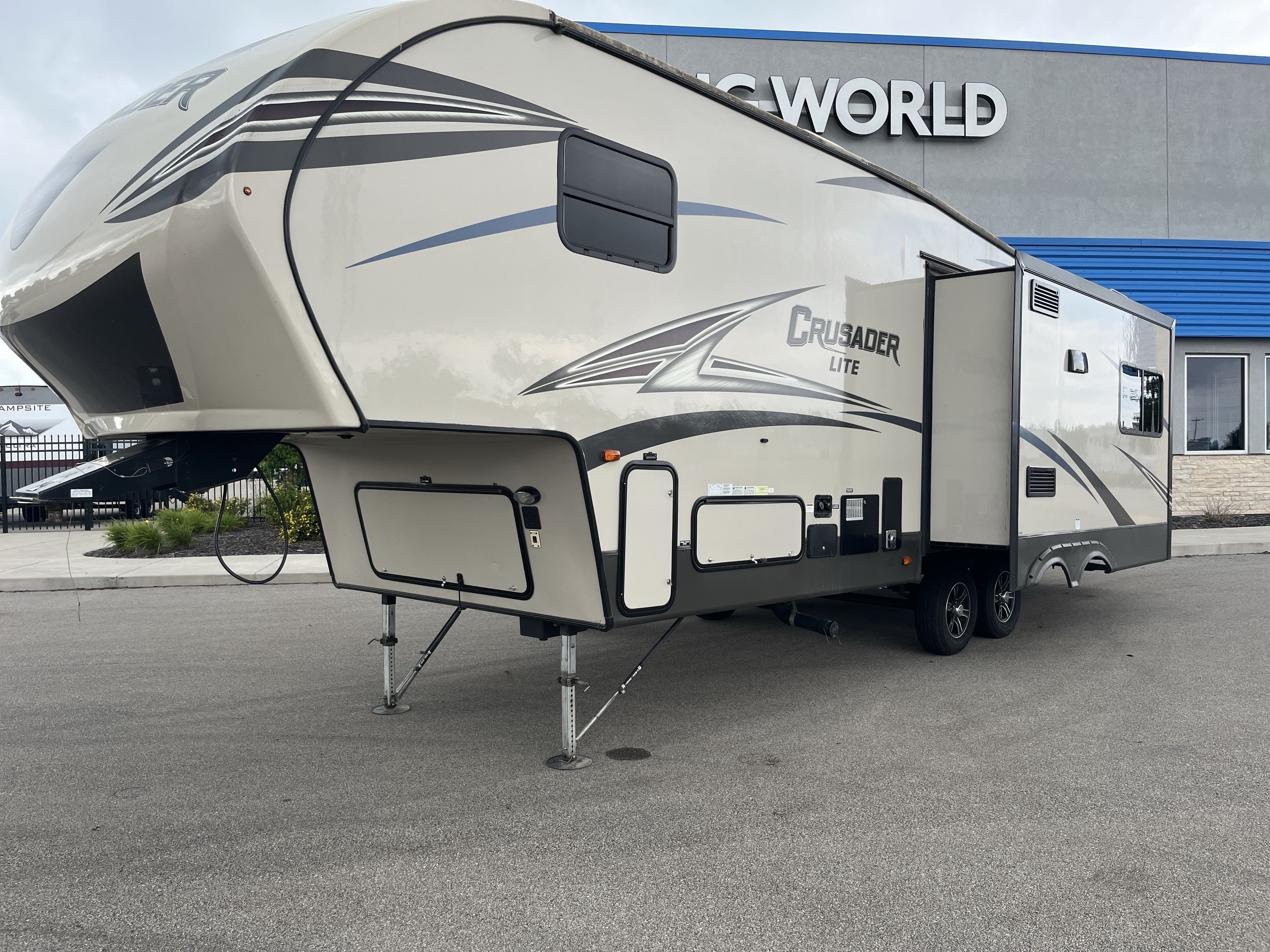 2017 Prime Time CRUSADER LITE 28RL in oshkosh WI