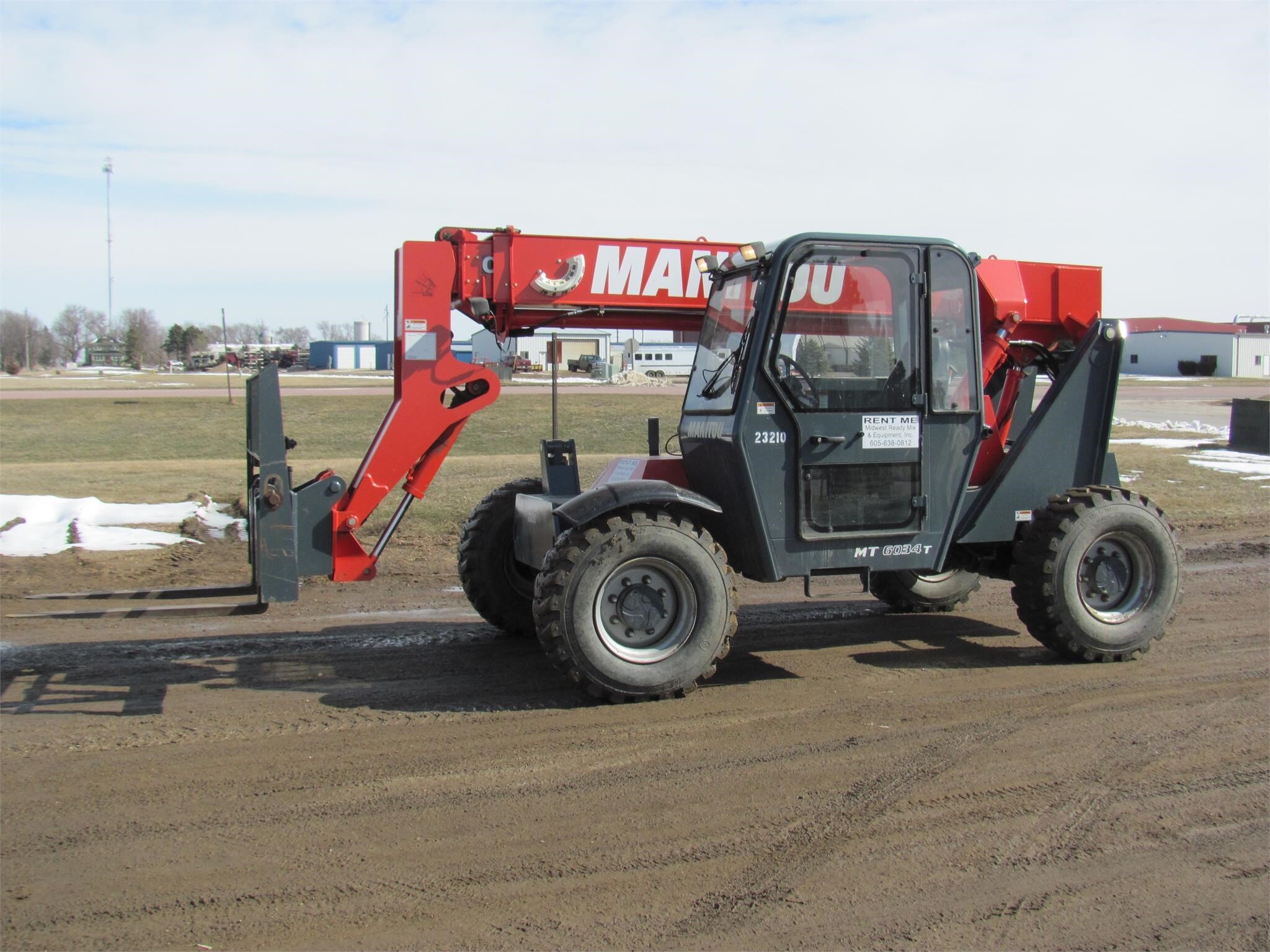 2014 MANITOU MT6034 in Vermillion, ME