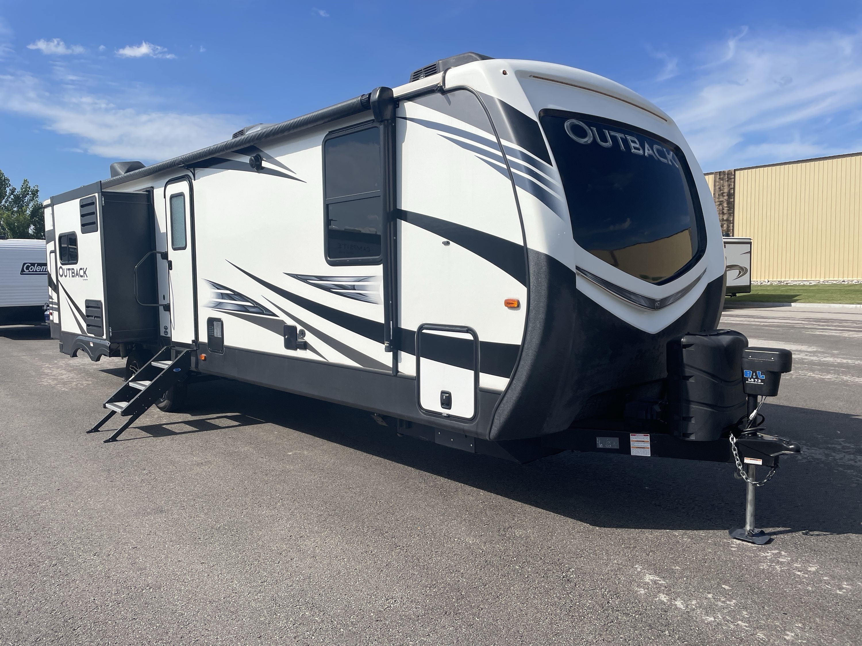 2020 Keystone OUTBACK 335CG Travel Trailer Toy Hauler RV