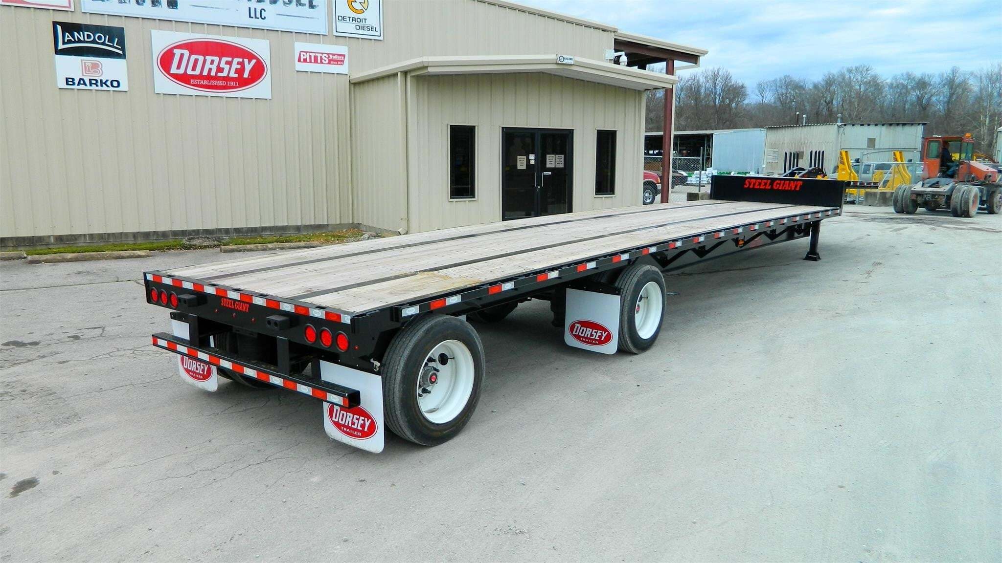 2027 DORSEY DF48 in Waverly, TN