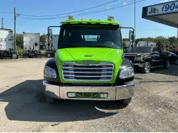 2025 FREIGHTLINER BUSINESS CLASS M2 106