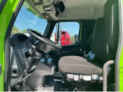 2025 FREIGHTLINER BUSINESS CLASS M2 106