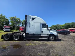 2022 FREIGHTLINER CASCADIA 126