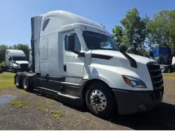 2022 FREIGHTLINER CASCADIA 126