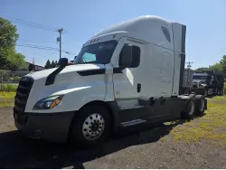 2022 FREIGHTLINER CASCADIA 126