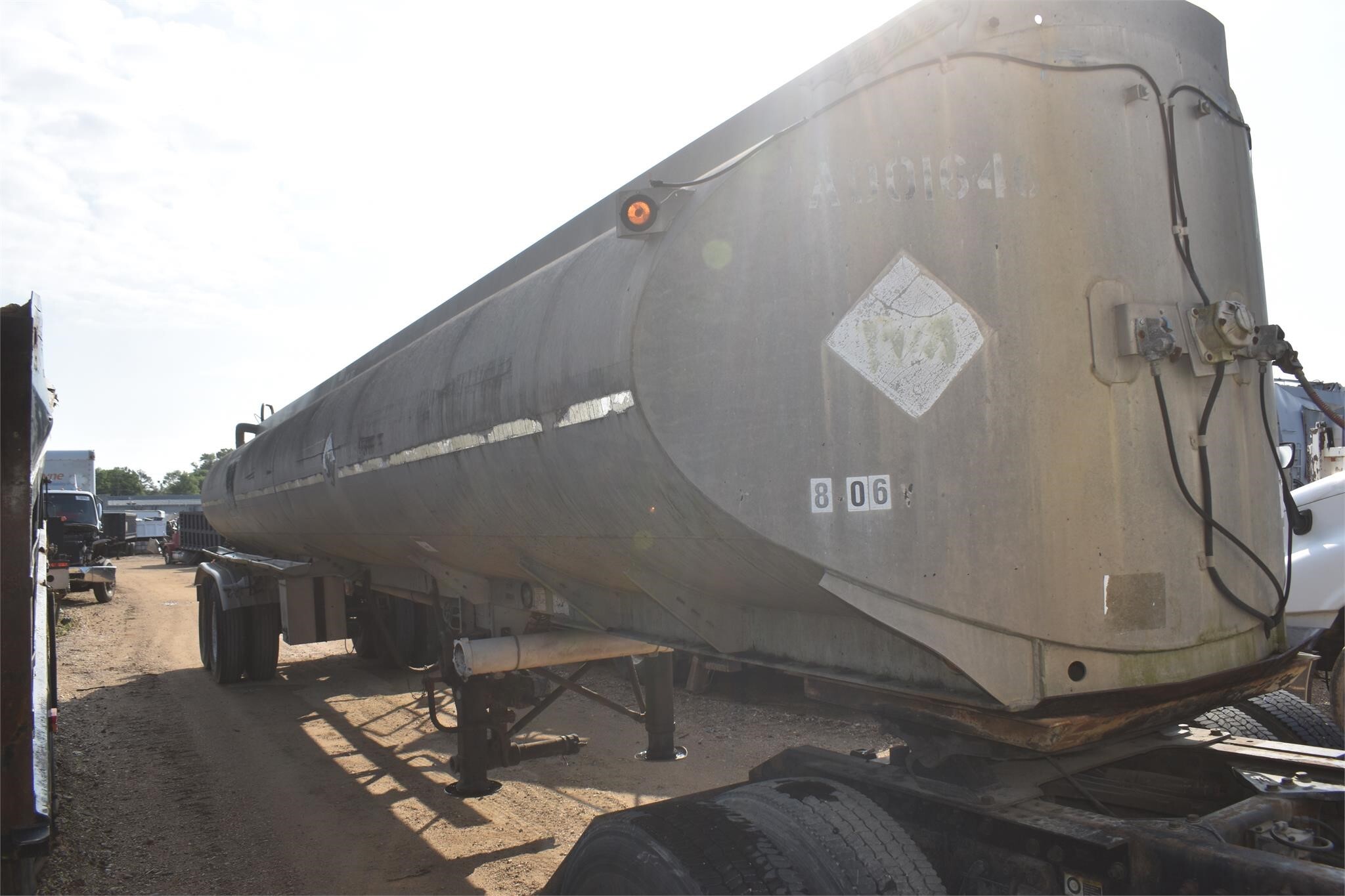 1980 GREAT DANE 9000 GALLON in Covington, TN