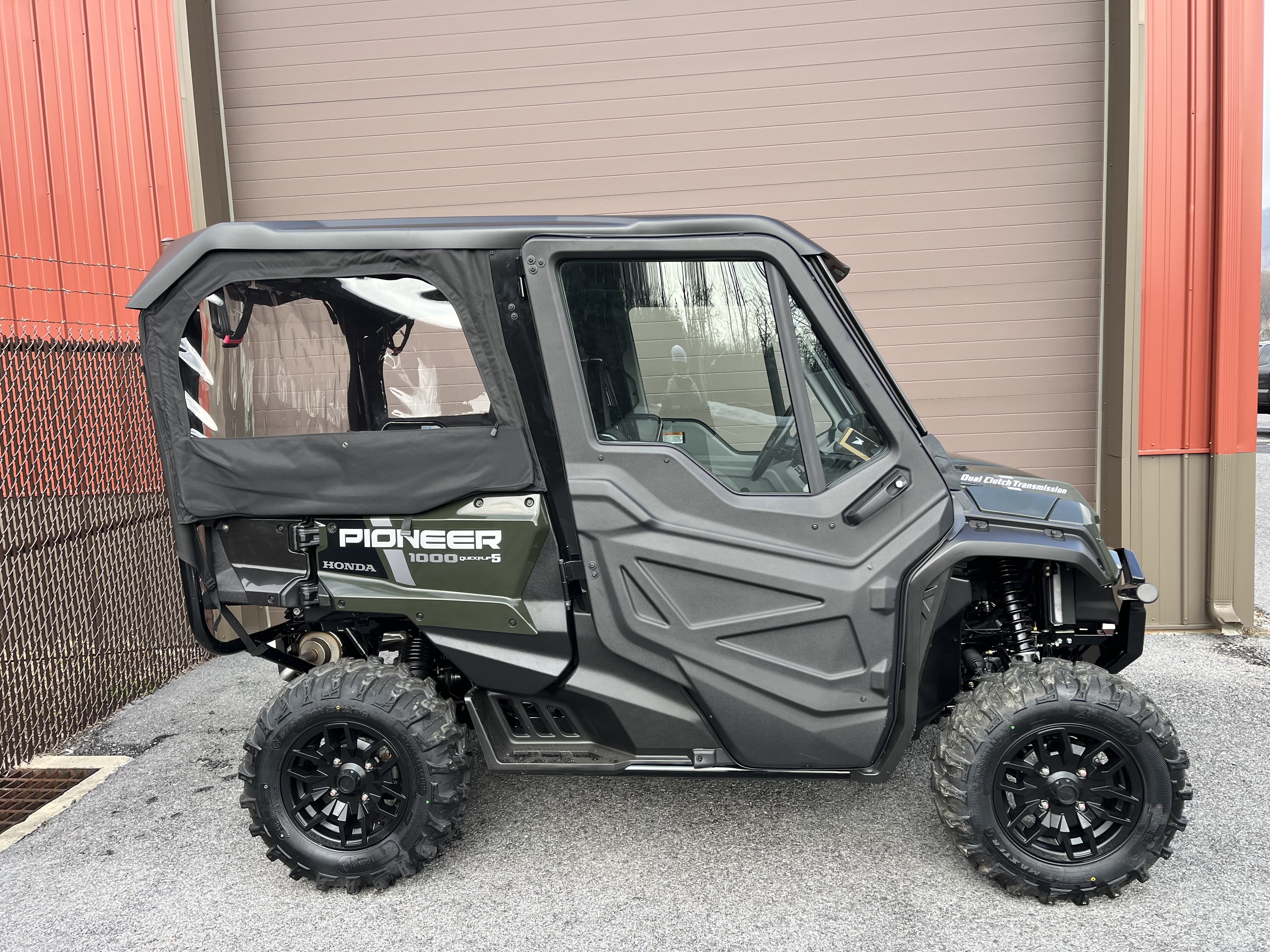 2025 Honda Pioneer 1000-5 Deluxe in tyrone PA