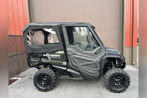 2025 Honda Pioneer 1000-5 Deluxe in tyrone PA