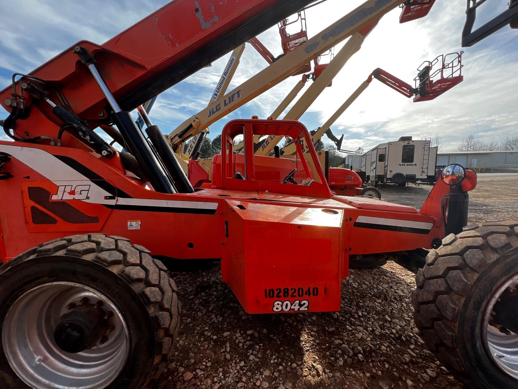 2014 SKY TRAK 8042 in Nashville, TN