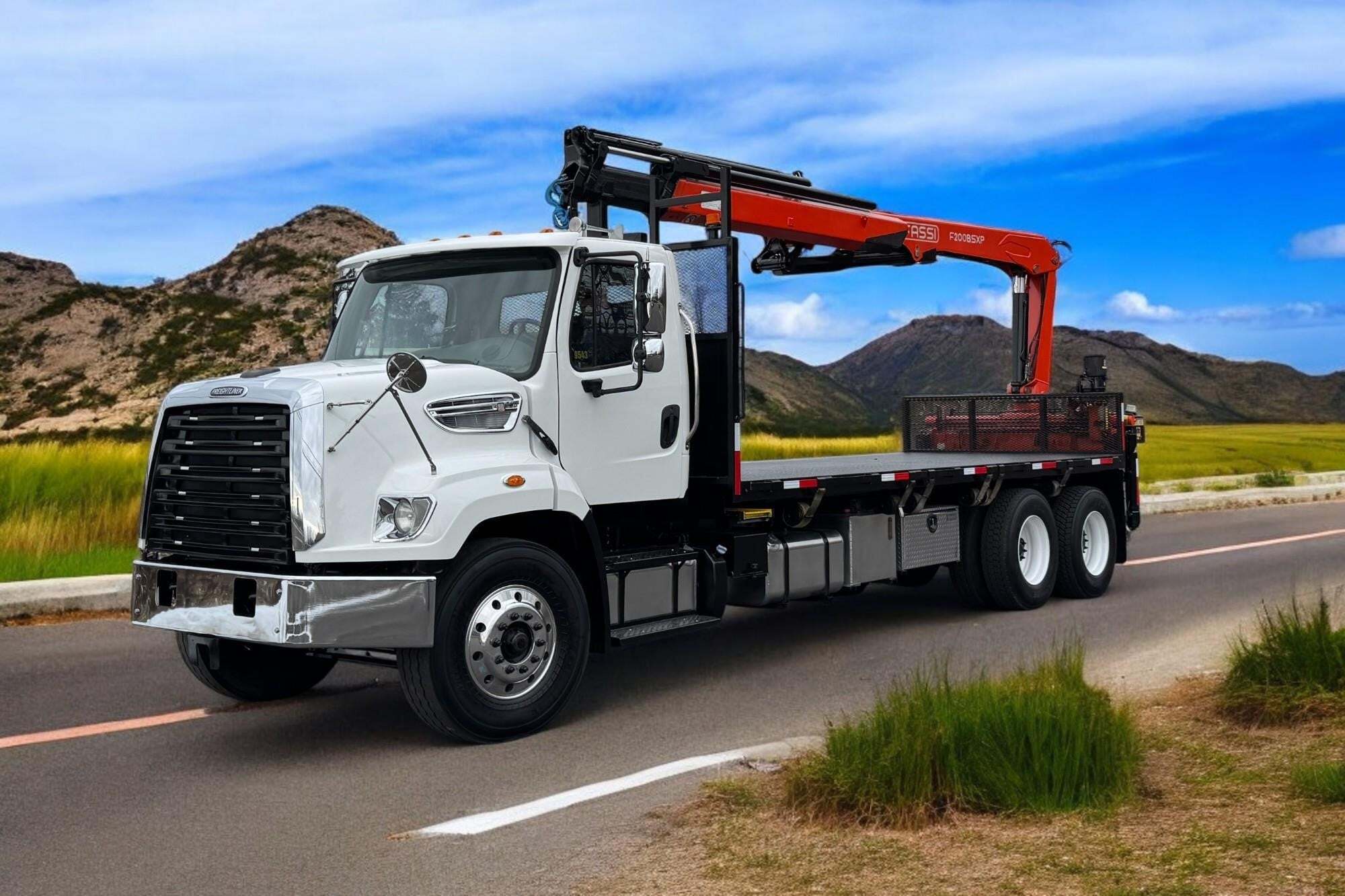 2014 FREIGHTLINER 108SD in Hatfield, PA