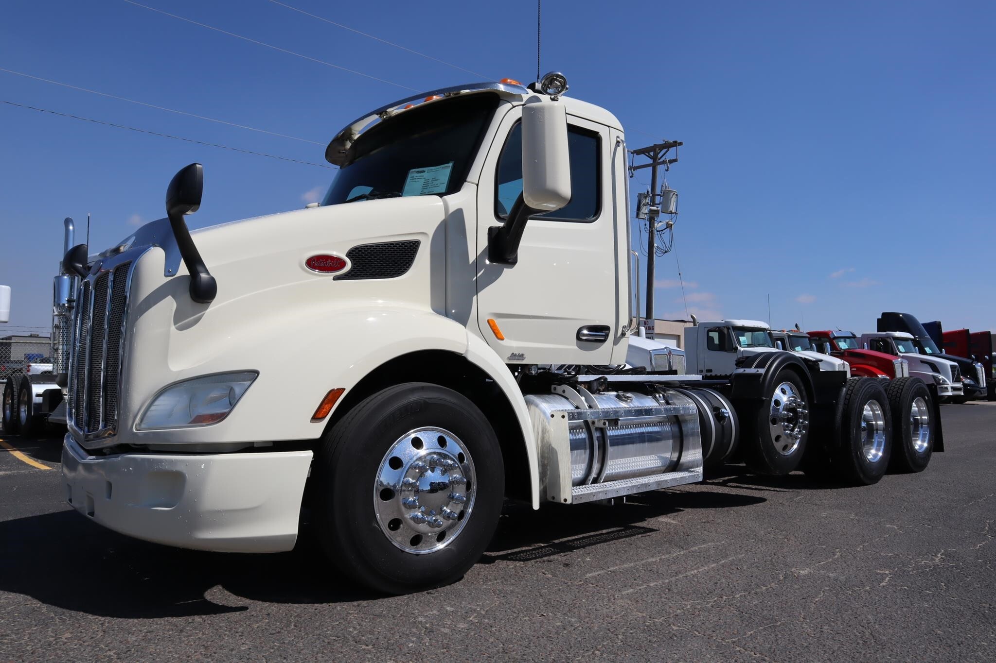 2018 PETERBILT 579 in Sioux Falls, SD