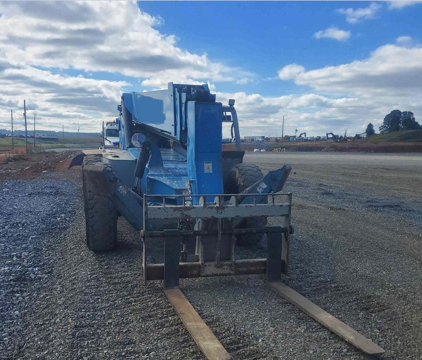 2014 GENIE GTH1056 in Northside, OH