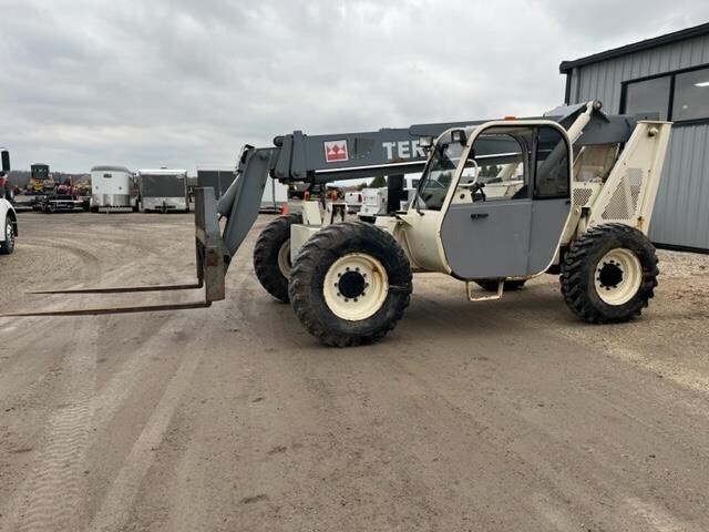 2004 TEREX TH842C in Sheboygan, WI