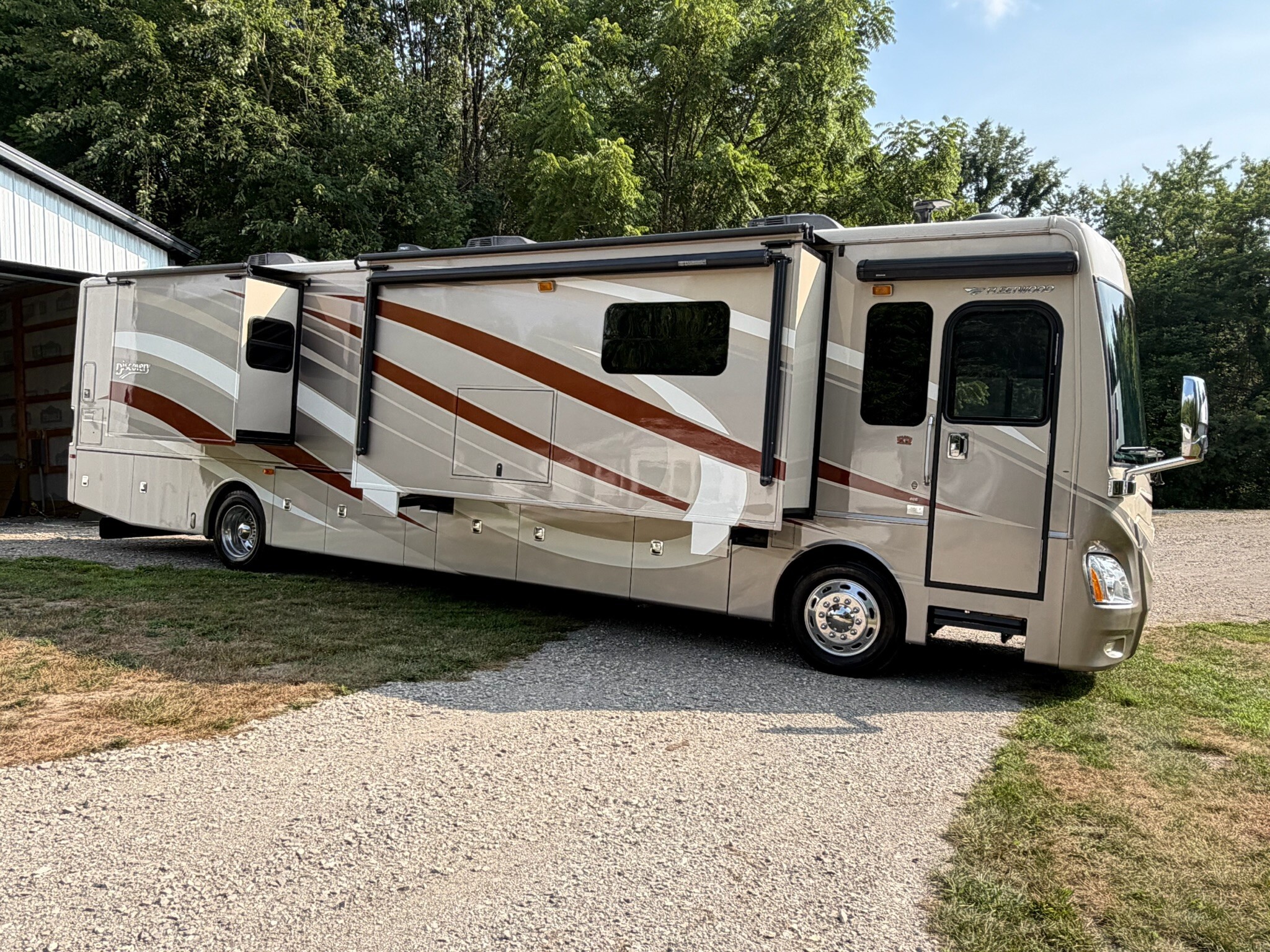 2015 Fleetwood DISCOVERY 40E RV