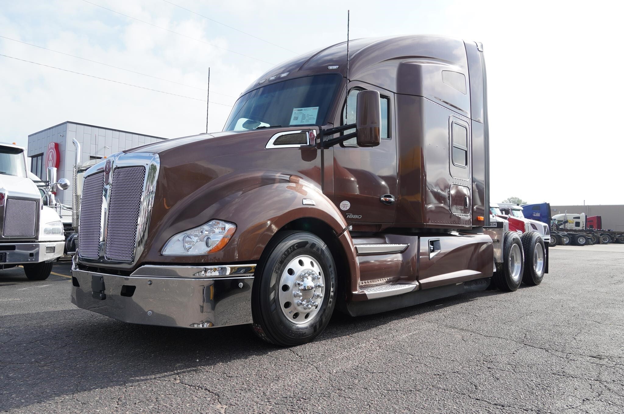 2021 KENWORTH T680 in Sioux Falls, SD