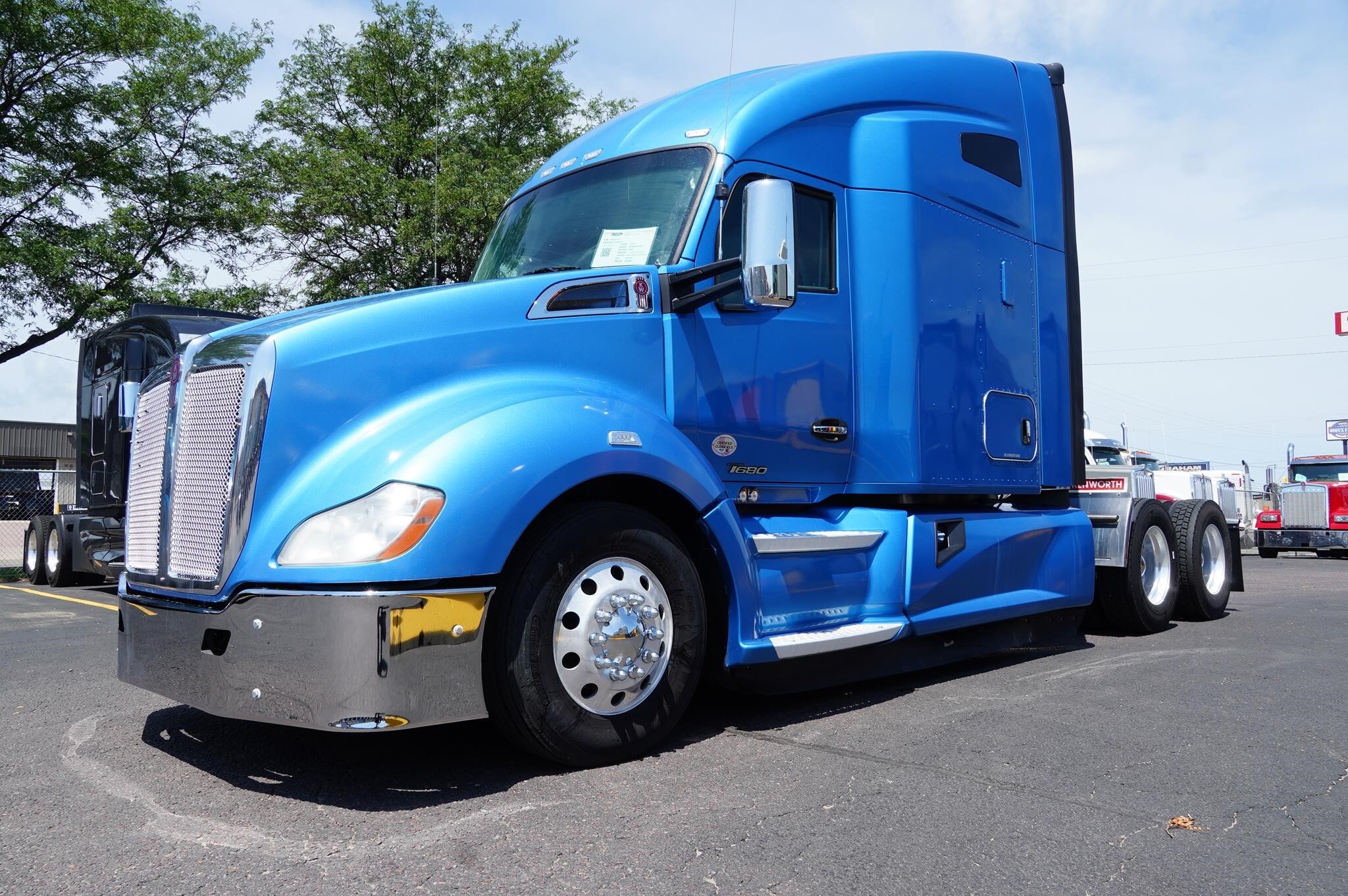 2022 KENWORTH T680 in Sioux Falls, SD