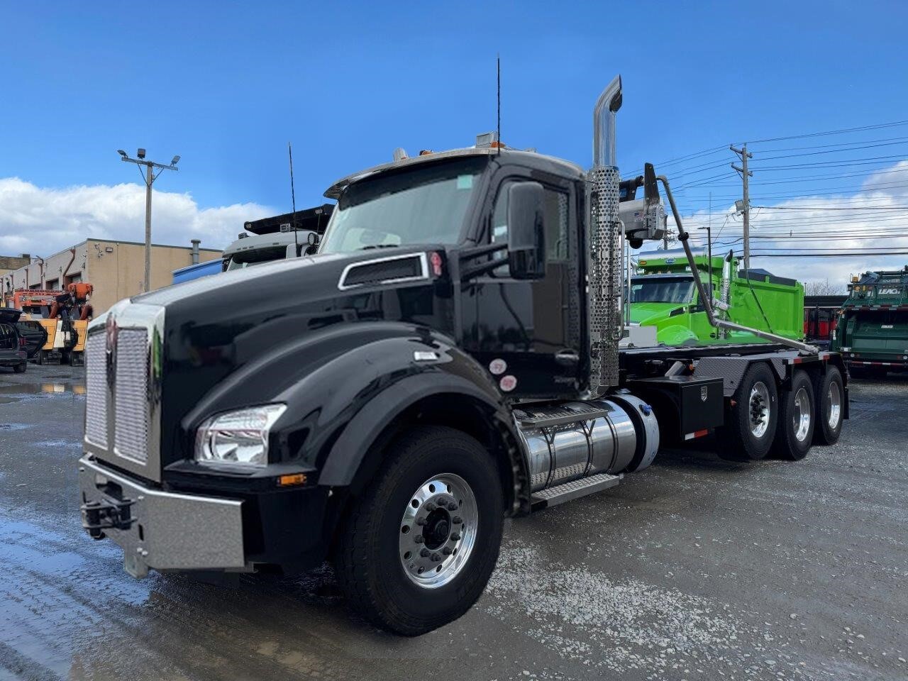 2025 KENWORTH T880 in Ridgefield, NJ