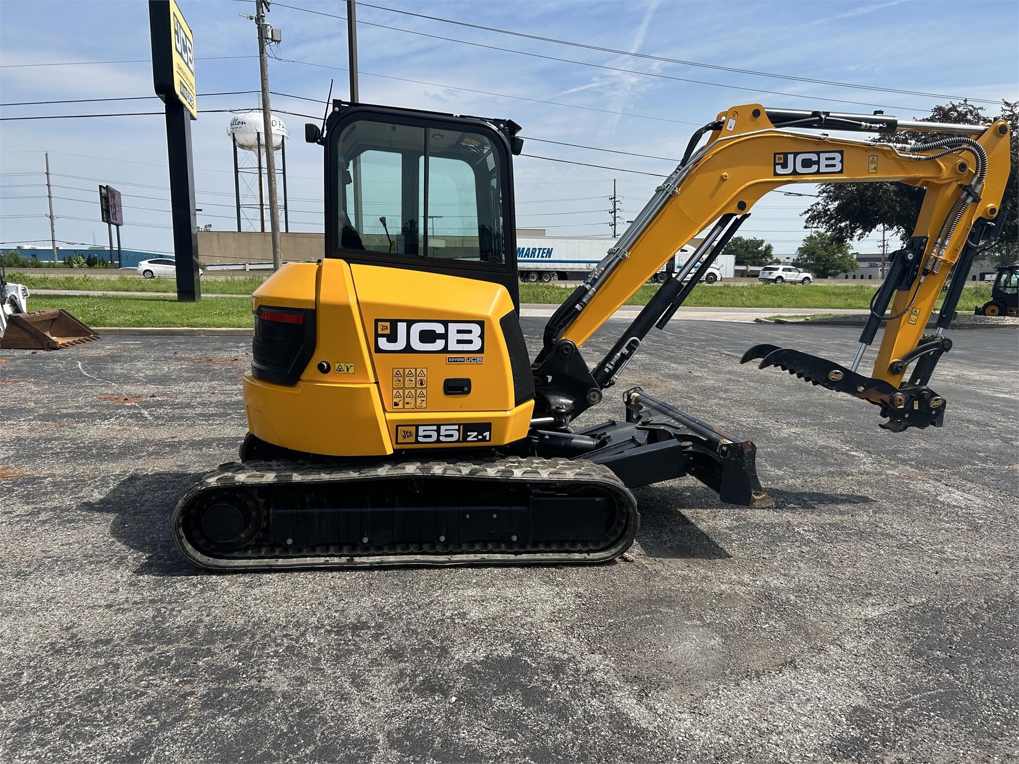 2023 JCB 55Z-1 in Hamel, IL