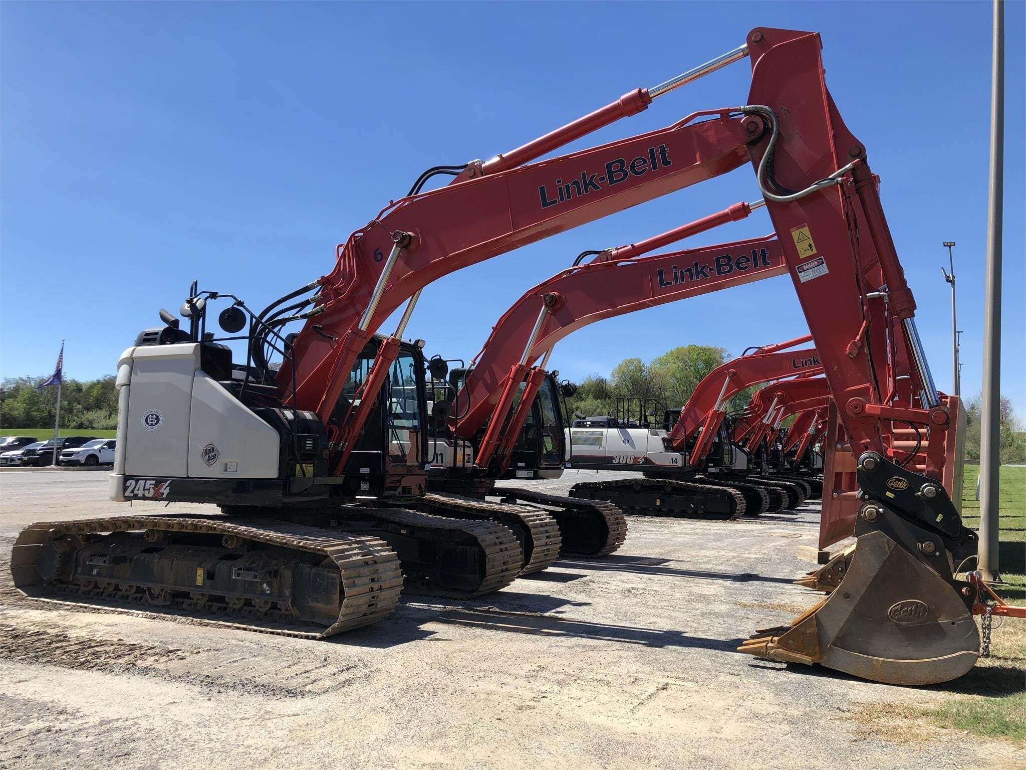 2022 LINK-BELT 245 X4 LC SPIN ACE in Lynchburg, VA