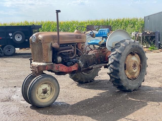1955 FORD 960 in Pecatonica, IL
