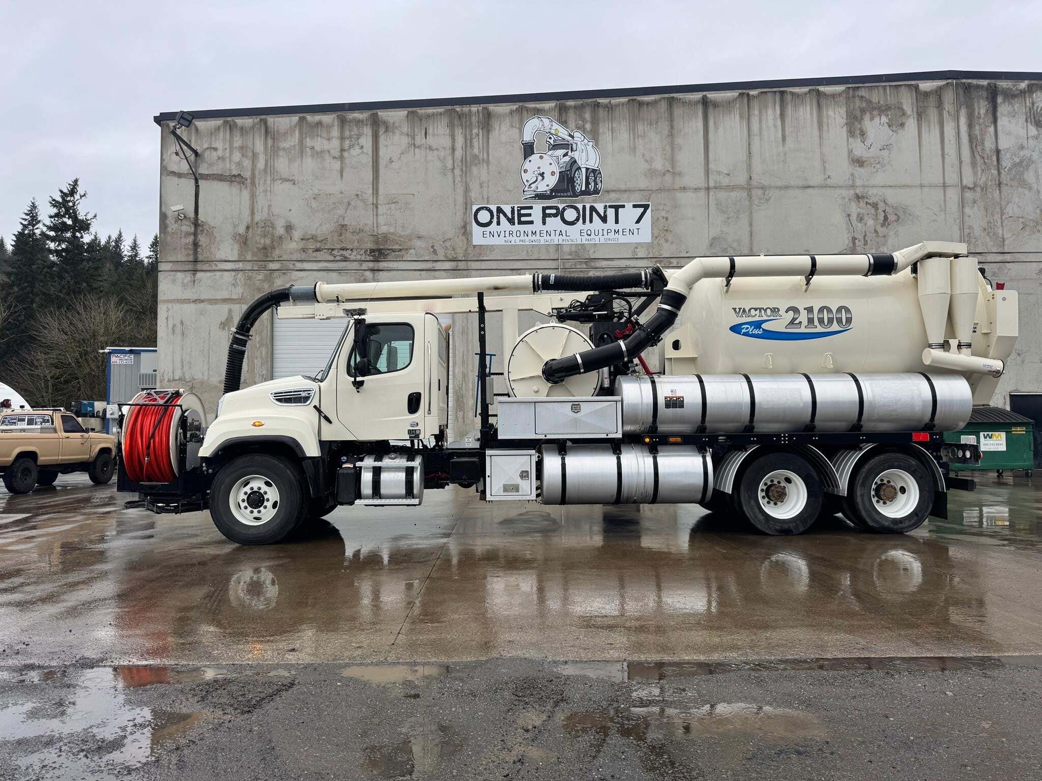 2015 VACTOR 2100 PLUS in Ravensdale, WA