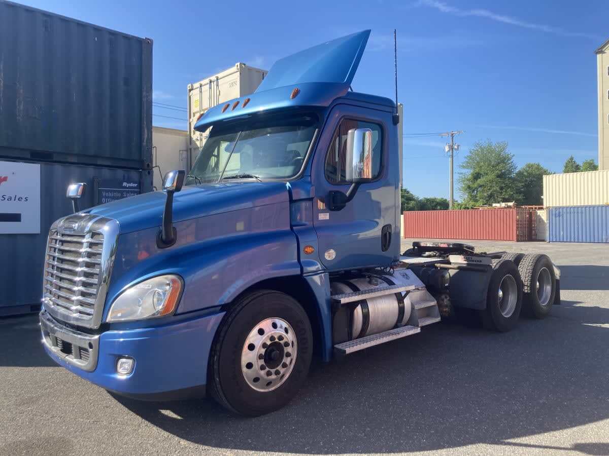 2019 FREIGHTLINER CASCADIA 125 in Springfield, MA