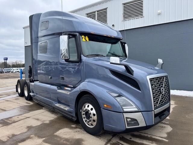 2024 VOLVO VNL64T760 in Canton, OH