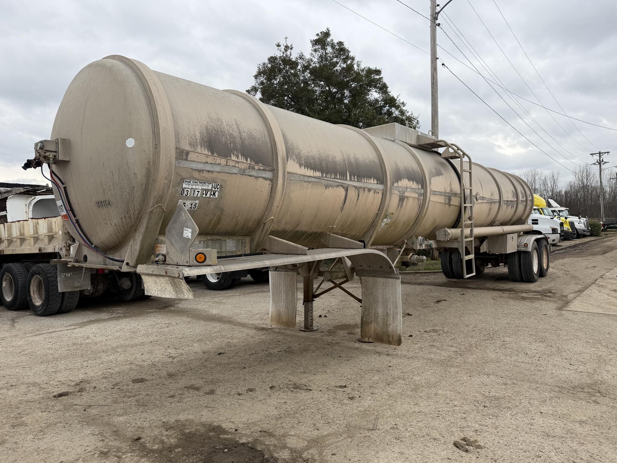 2005 HEIL 8400 GALLON in Covington, TN