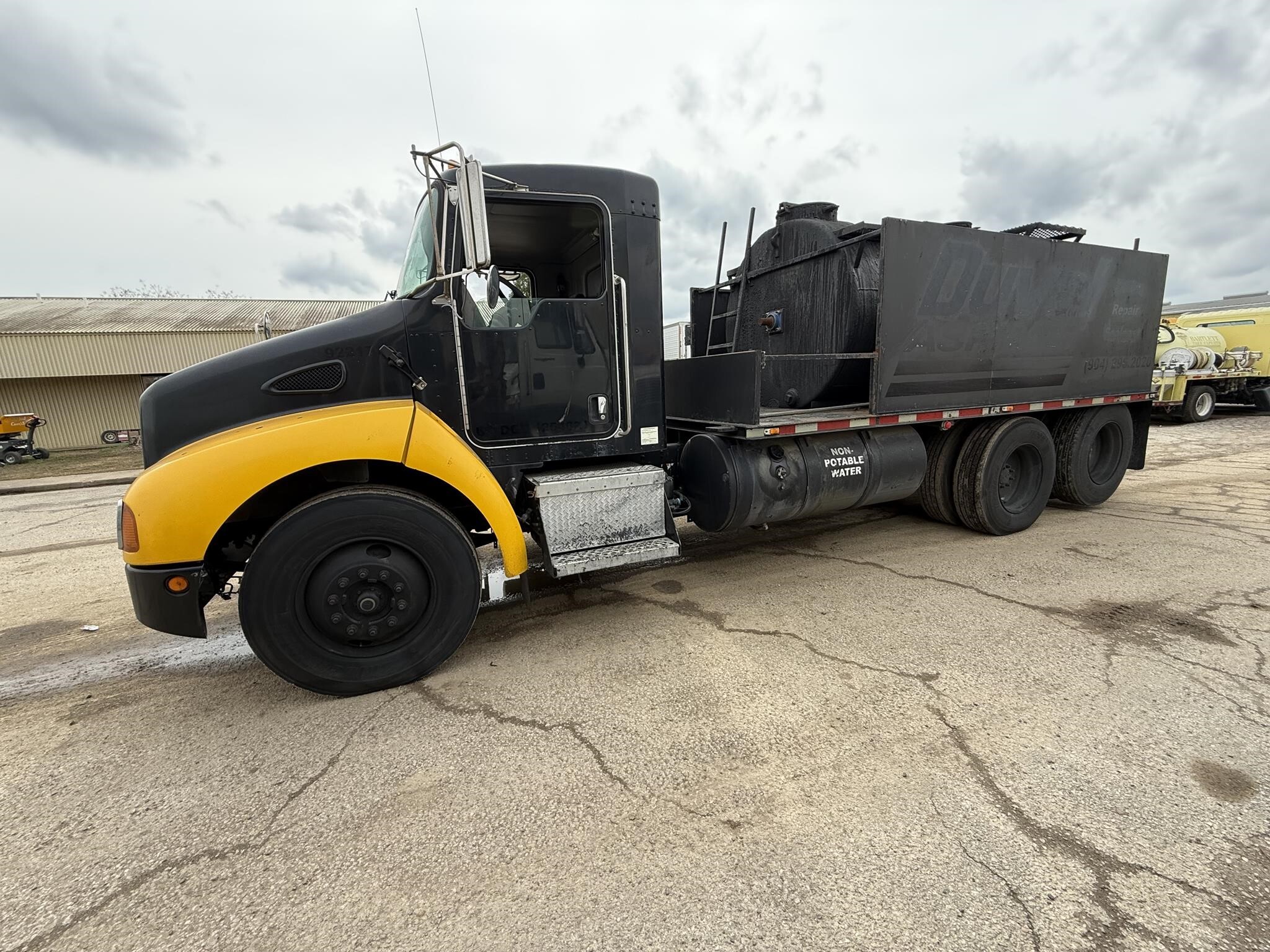 2007 KENWORTH T300 in Covington, TN