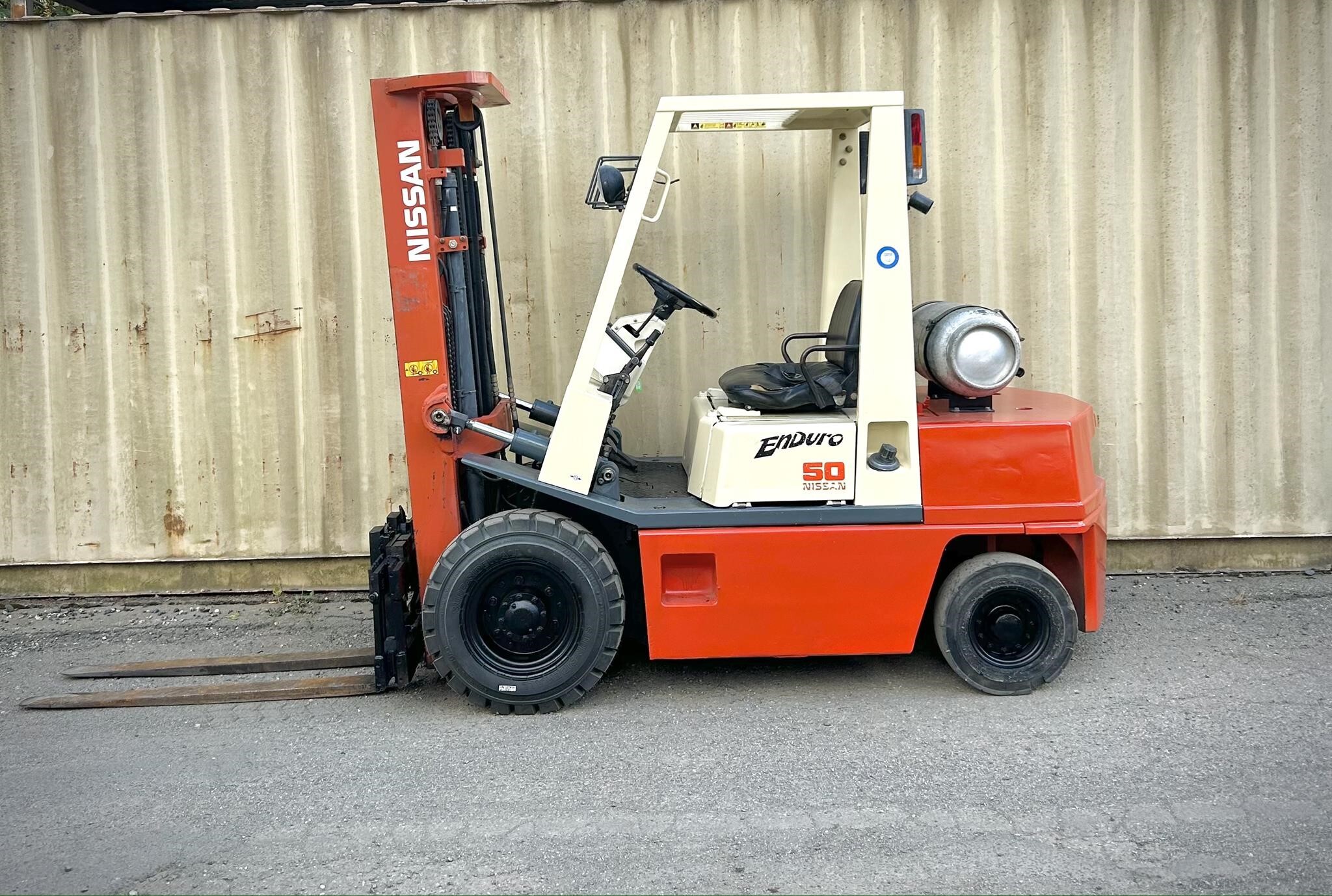 2004 NISSAN KPH02A25V in Clifton, NJ
