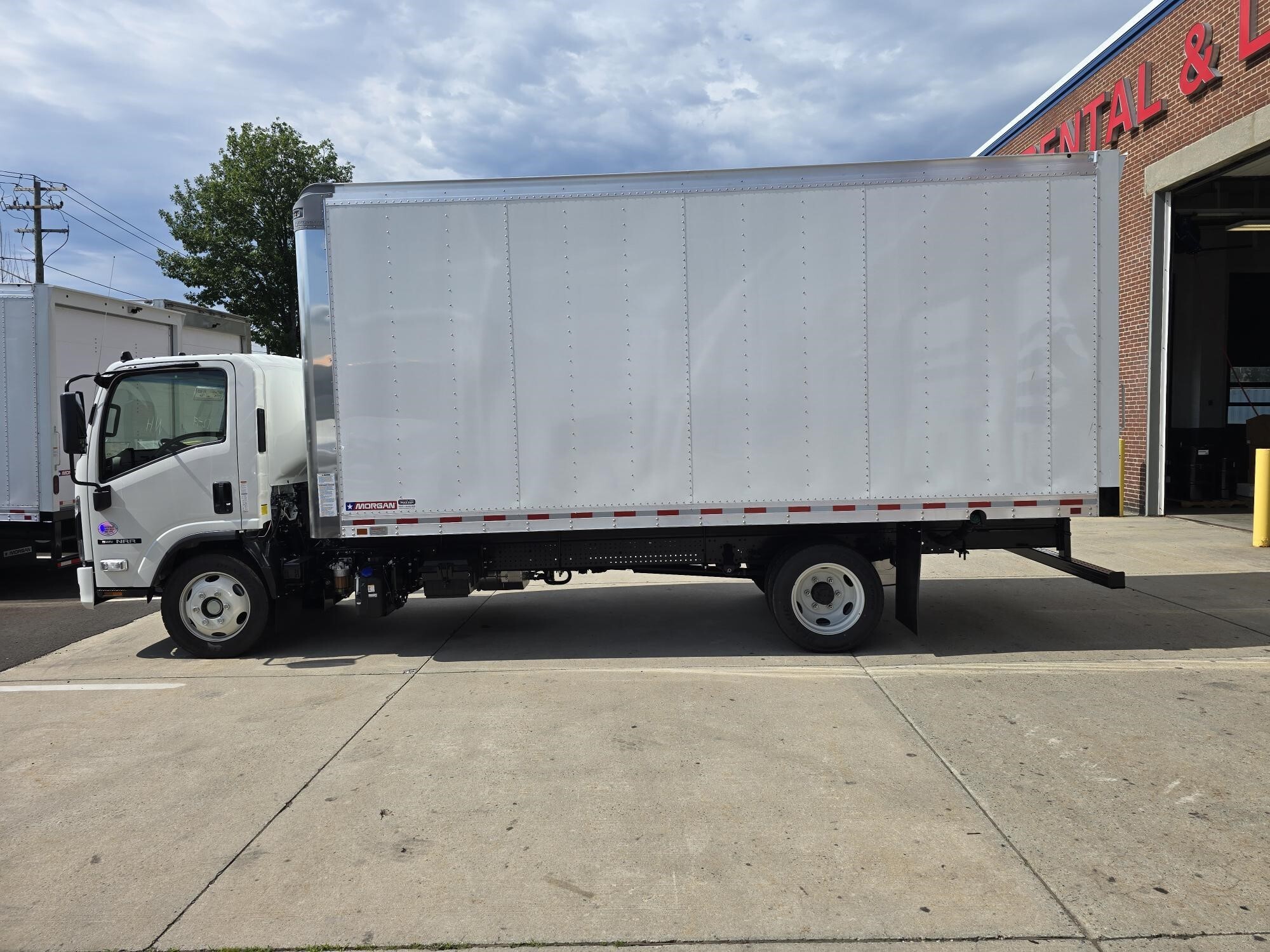 2026 ISUZU NRR in Bethpage, NY